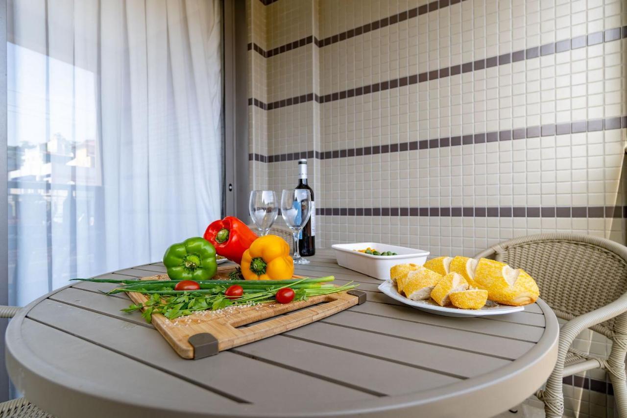 Porto Madero - Amplo Apartamento Em Condo Com Piscina Bombinhas Buitenkant foto